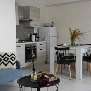 Departamento, 3 habitaciones, balcón | Interior