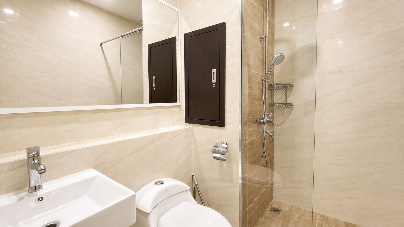 Apartamento luxo, vista para a cidade | Banheiro