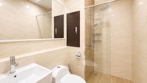 Departamento Deluxe, vista a la ciudad | Baño