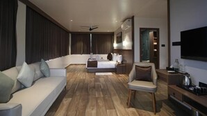 Cottage, Balcony | Living area
