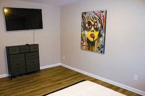 4 bedrooms, iron/ironing board, WiFi, bed sheets - Spacious 4-bedroom house in serene Atlanta perfect for families (Atlanta)