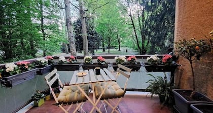 THE BALCONY IN THE PARK – Elegant Deluxe Apartment with 4 Bedrooms