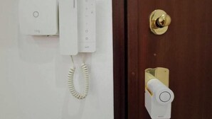 Imagen sin descripción, 5 de 8, botón
