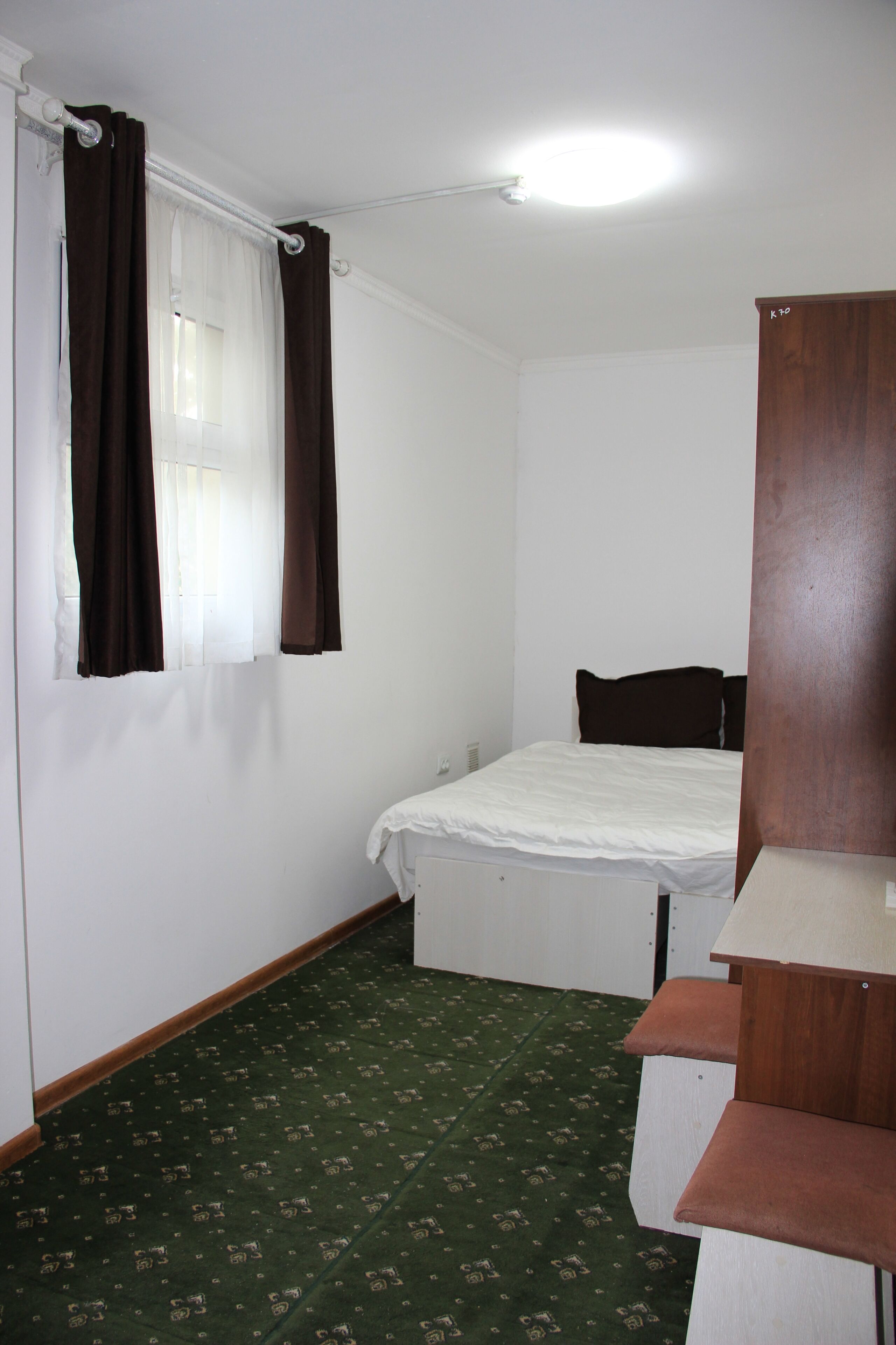 Standard-Doppelzimmer, Blick auf den Innenhof