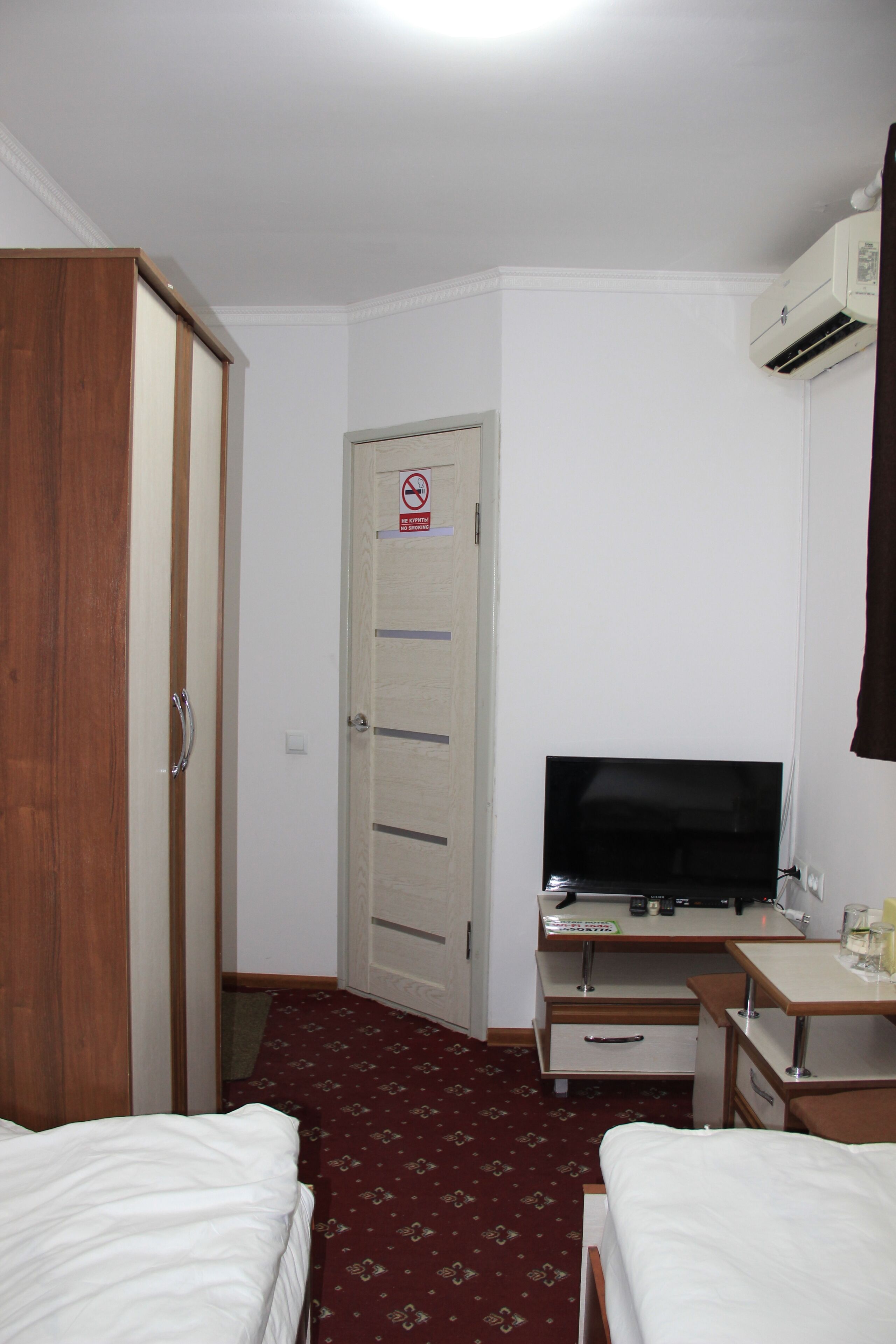 Standard-Zweibettzimmer, Blick auf den Innenhof