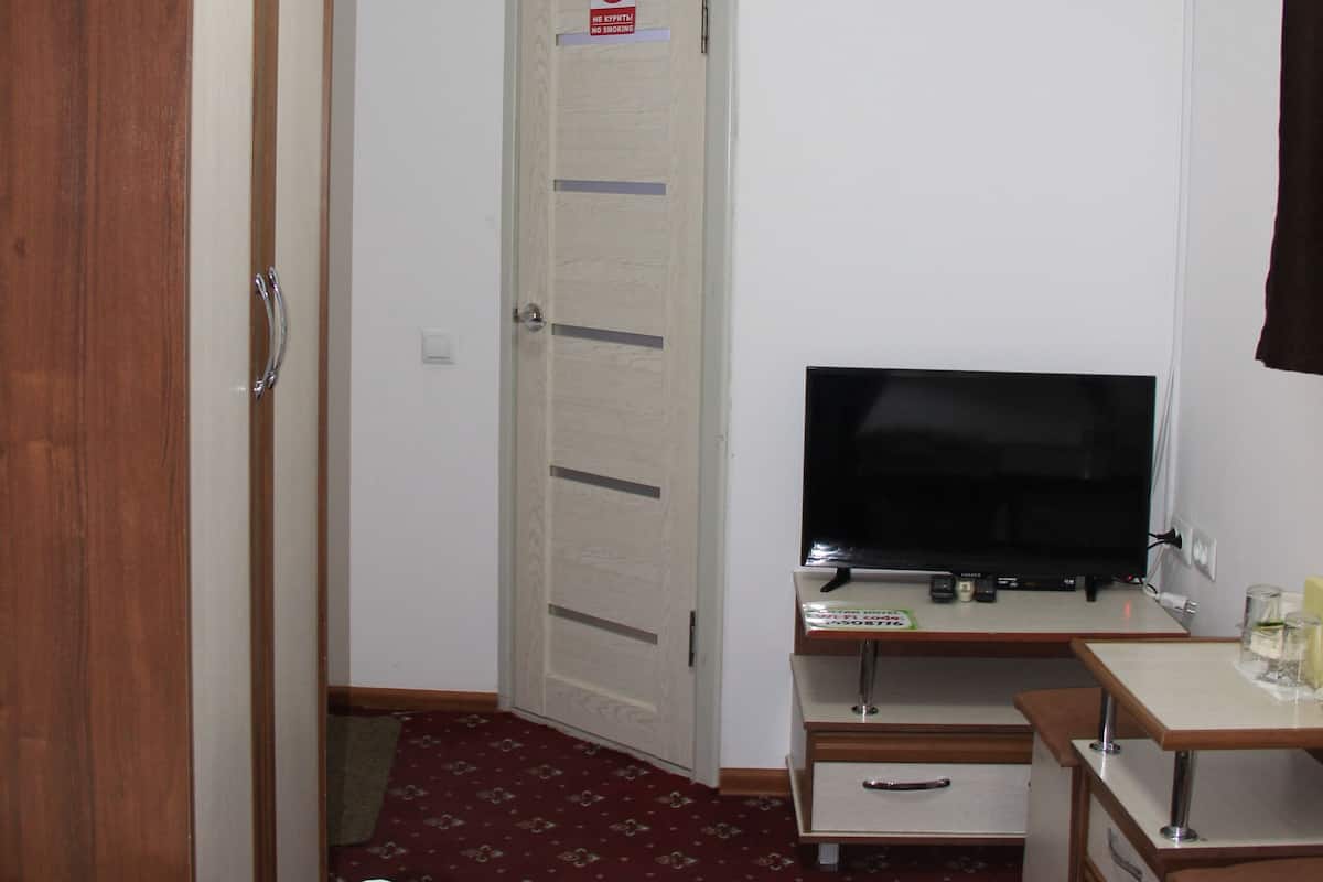 Laptop workspace, WiFi (free)
