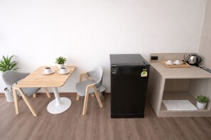 Superior Single Room, Mountain View | Dining - K Golf Hotel Chonburi (Ban Bueng)