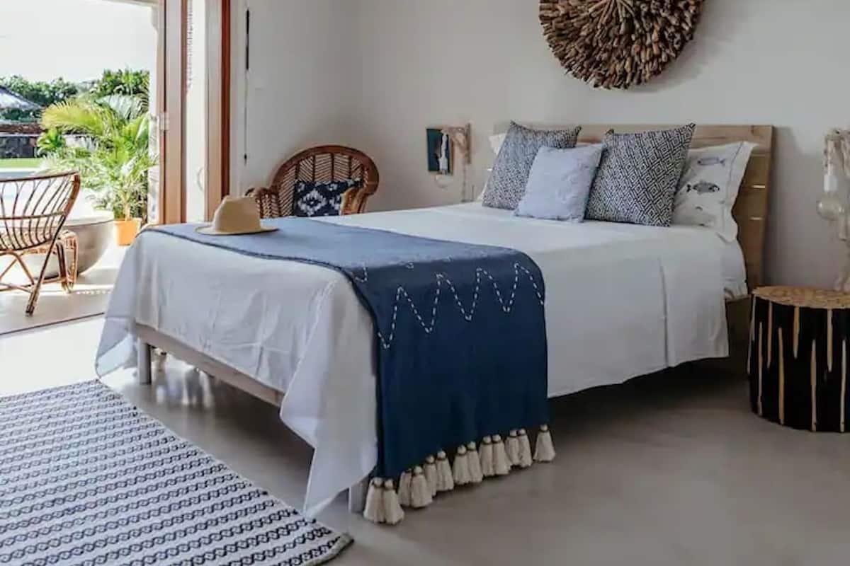 Estudio Confort, vistas al jardín, frente al mar | Caja fuerte, wifi gratis, decoración individual y mobiliario individual