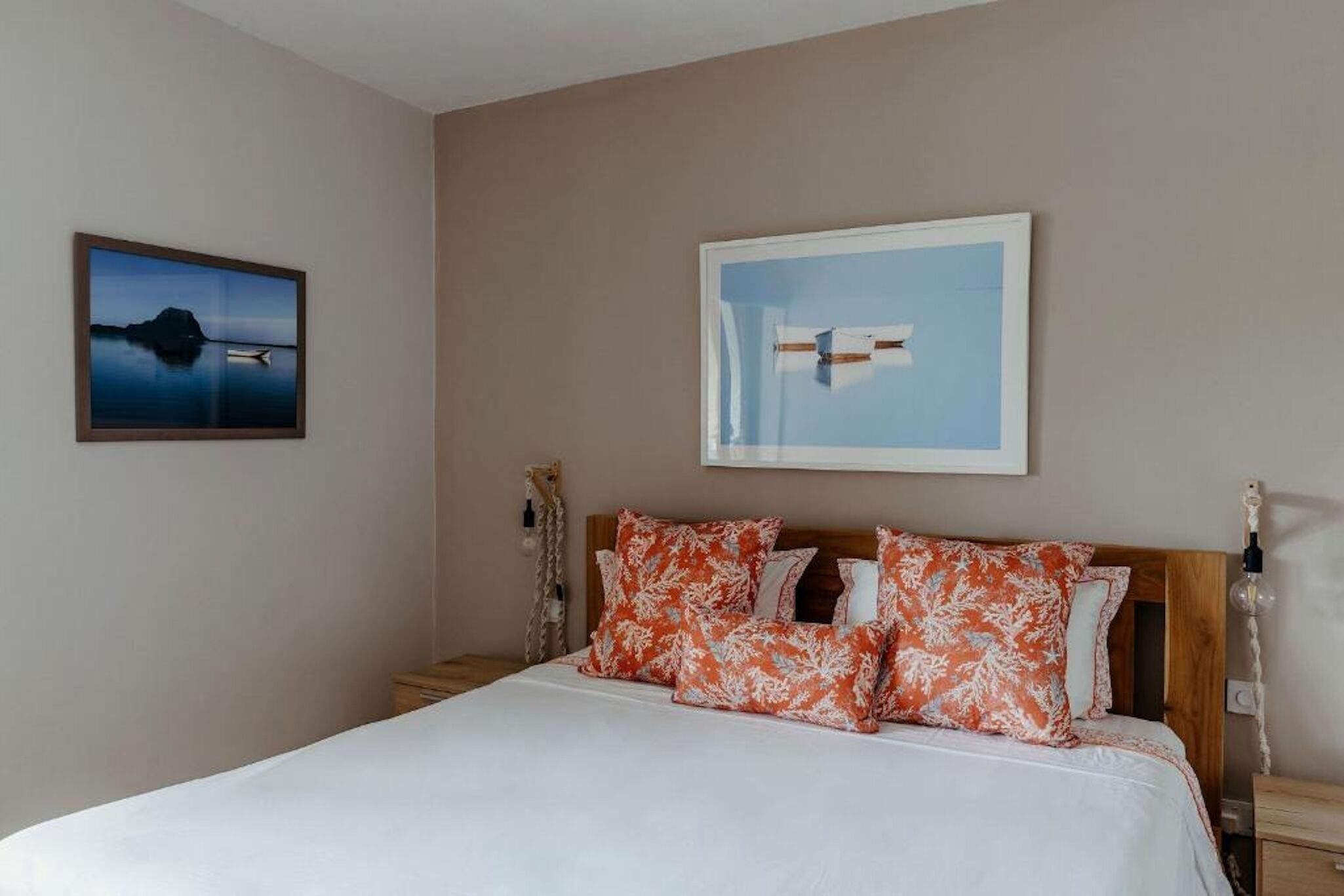 Appartement Familial, vue jardin, en front de mer | Coffres-forts dans les chambres, Wi-Fi gratuit, décoration personnalisée