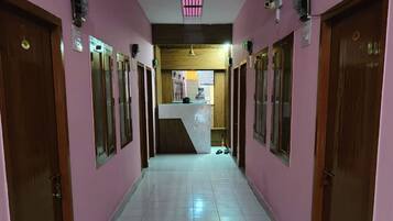 Bahagian dalam