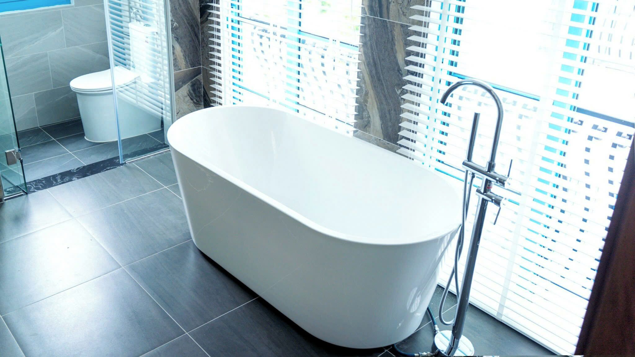 Vila Comfort, pemandangan kebun | Kamar mandi