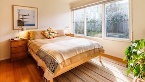 Bed sheets - Rosie's Place l Point Lonsdale (Point Lonsdale)