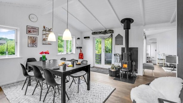 Uklassifisert bilde, 1 av 10, knapp