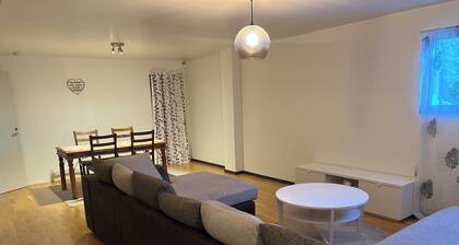 Appartement avec cuisine avec 2 lits et 1 salle de bain