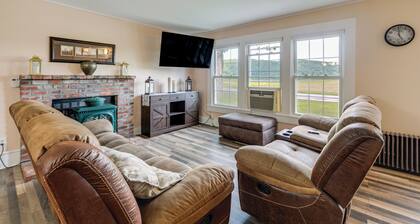 On 22 Acres! Retreat w/ Views in Burlington Flats