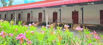 Prasat Resort