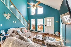 TV, books, stereo - Walk to Ocean! Crystal Beach Gem w/ Decks & View! (Crystal Beach)