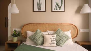 Deluxe Double Room, City View | Desk, laptop workspace, iron/ironing board, free WiFi