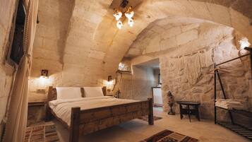 1 bedroom, WiFi (free), bed sheets