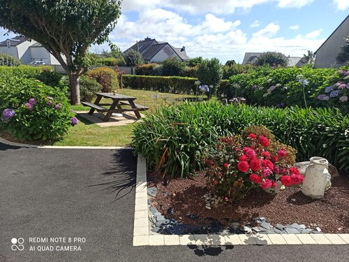 House for 5 people, 2 km from the beach and 1 km from the shops. Ideal for families