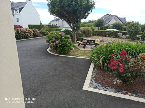 House for 5 people, 2 km from the beach and 1 km from the shops. Ideal for families