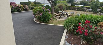 House for 5 people, 2 km from the beach and 1 km from the shops. Ideal for families