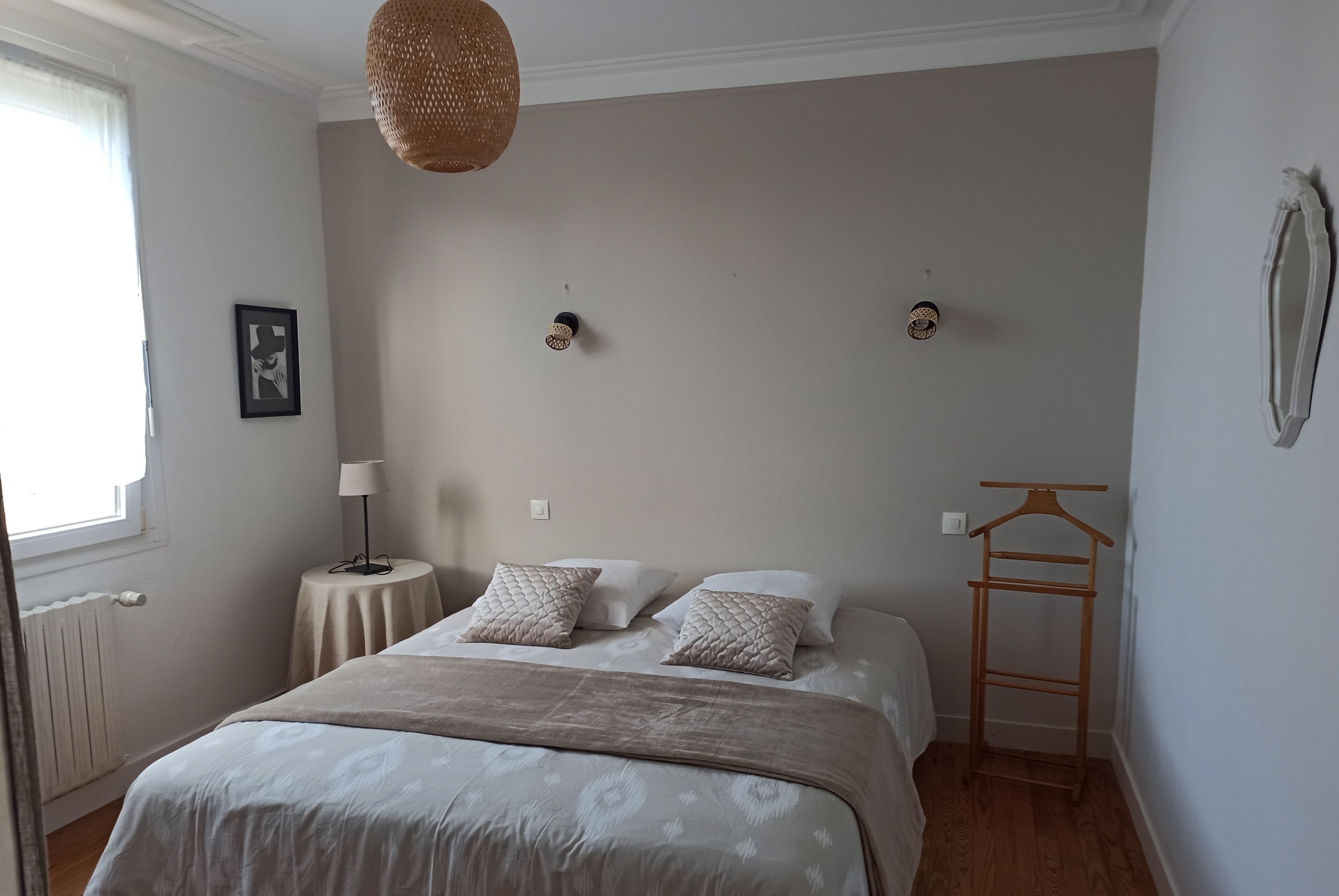 3 chambres, fer et planche à repasser, draps fournis