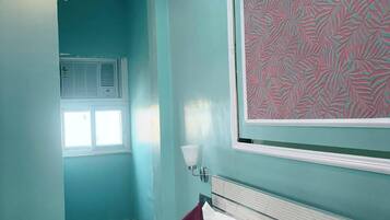 Suite, City View