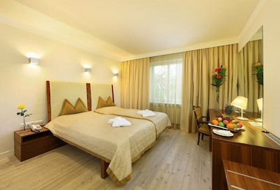 Pytloun Schlosshotel Weikersdorf