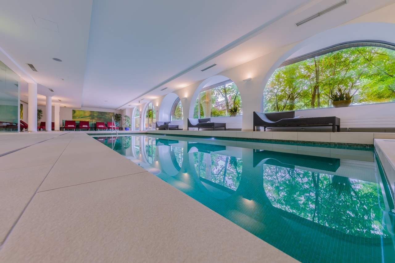 Indoor pool, outdoor pool