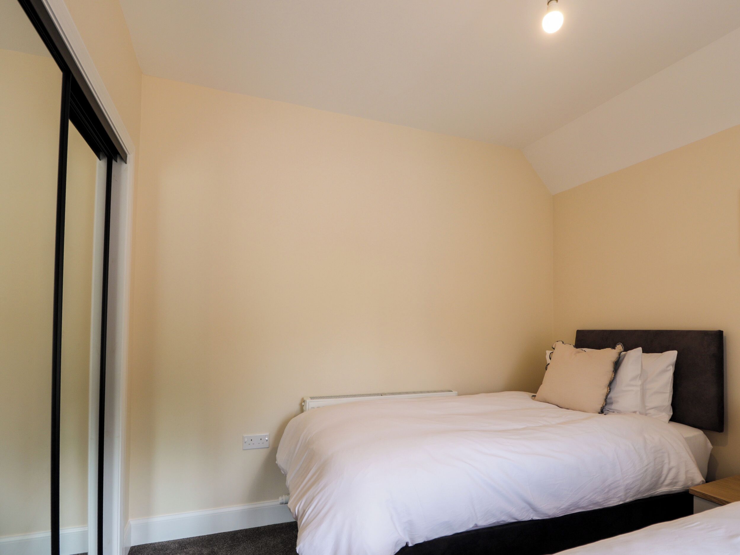 Cottage | 3 bedrooms, WiFi (free), individually decorated, individually furnished