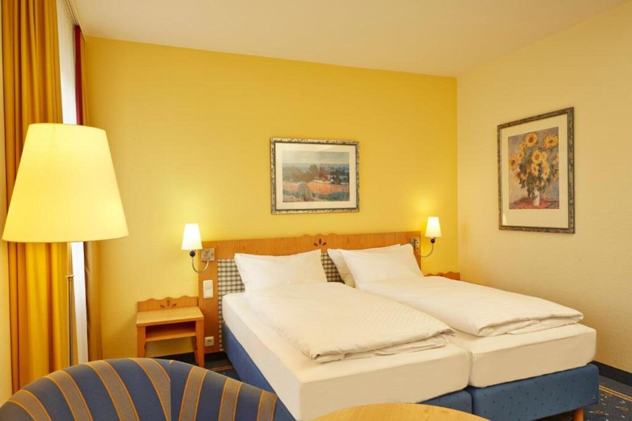 1 bedroom, desk, travel cot, free WiFi