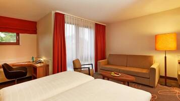 1 bedroom, desk, travel cot, free WiFi