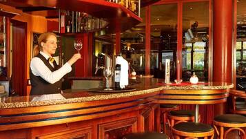 Bar (en la propiedad)
