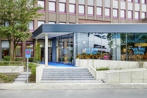 Exterior detail - H2 Hotel Düsseldorf Seestern by Sunday Twin Room (Düsseldorf)