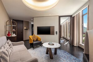 1 Bedroom Suite