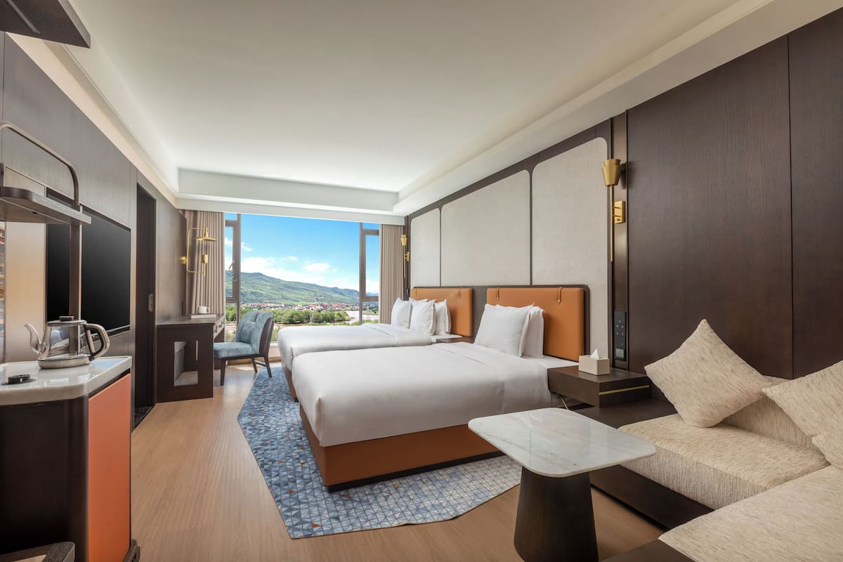1 King And 1 Single Standard | Premium bedding, down duvets, desk, laptop workspace