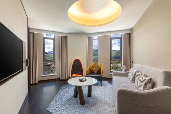 1 Bedroom Suite