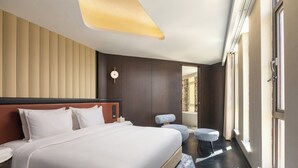 Phòng Suite | Bộ đồ giường cao cấp, chăn bông, bàn 