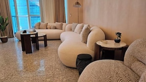 Living area - DHB STAYS - Premium Apt in Hilton Maadi Tower (Marouf)
