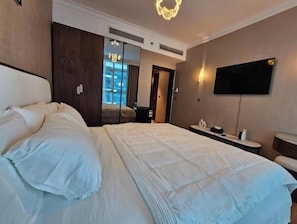 WiFi, bed sheets - DHB STAYS - Premium Apt in Hilton Maadi Tower (Marouf)