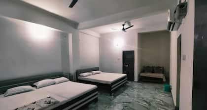 Hotel Vaibhav Mandapam