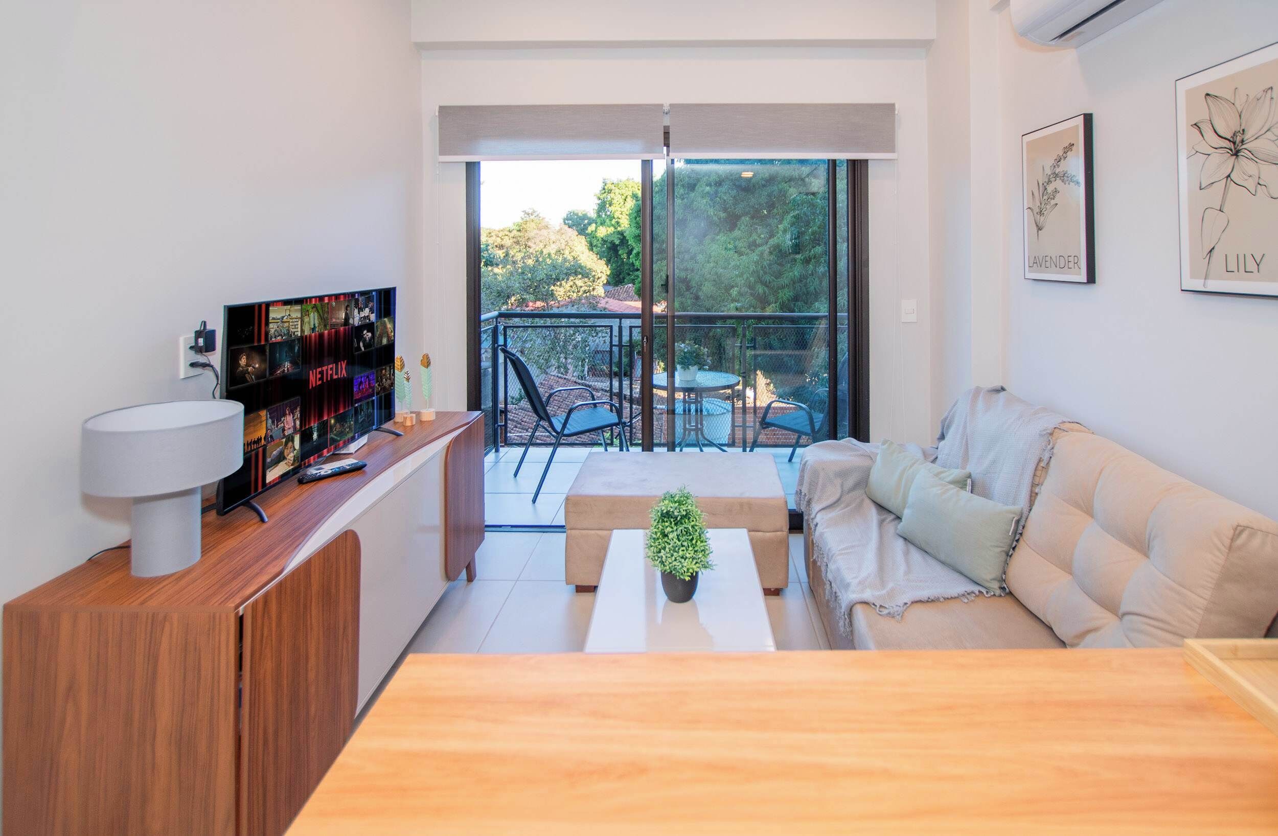 Apartament, vistes a la ciutat | Sala d'estar