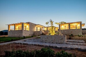 Vila superluxo, sacada, vista para a cidade | Fachada
