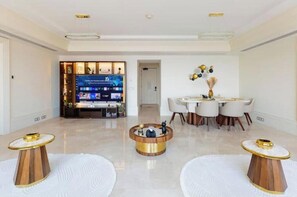 Spielezimmer