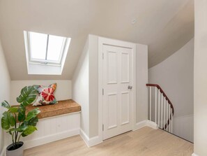 Apartment | Interior - Ultra-Modern Apartment on Castle Street (Edinburgh)