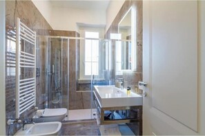 Bathroom - Mercato Centrale | New Apartment (Milano)