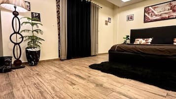 1 bedroom, iron/ironing board, WiFi (free), bed sheets