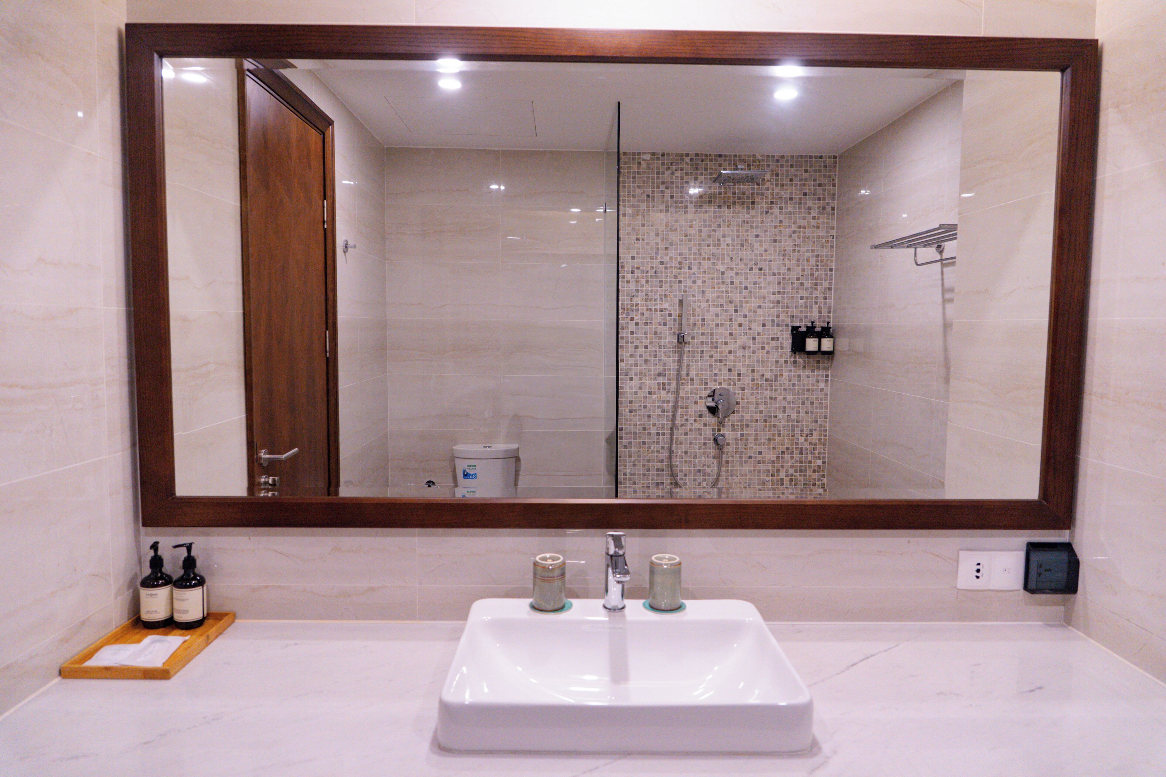 Villa, 4 Bedrooms, Private Pool, Beach View | Bathroom | Rainfall showerhead, hair dryer, bathrobes, slippers