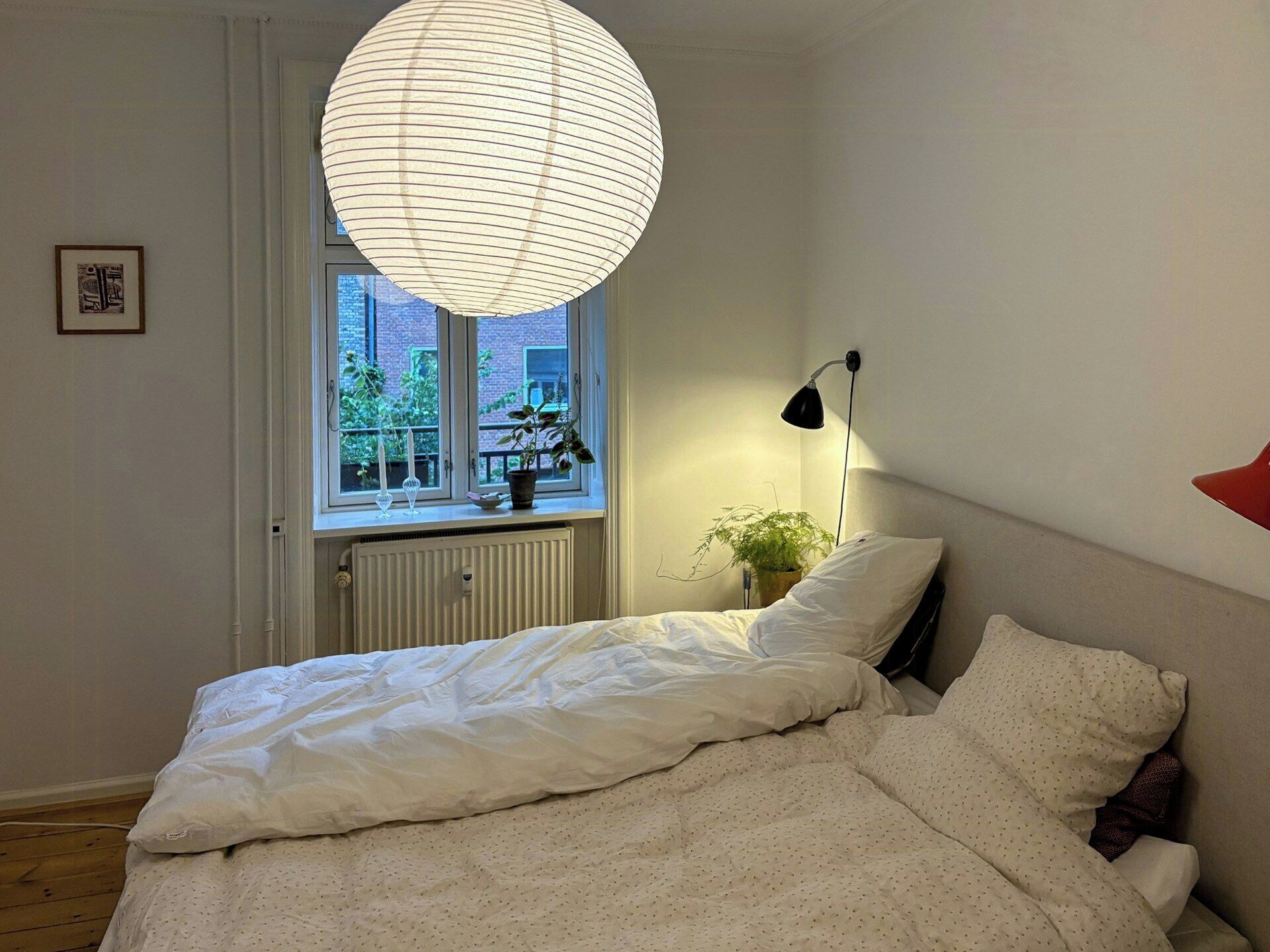 1 soverom og skrivebord